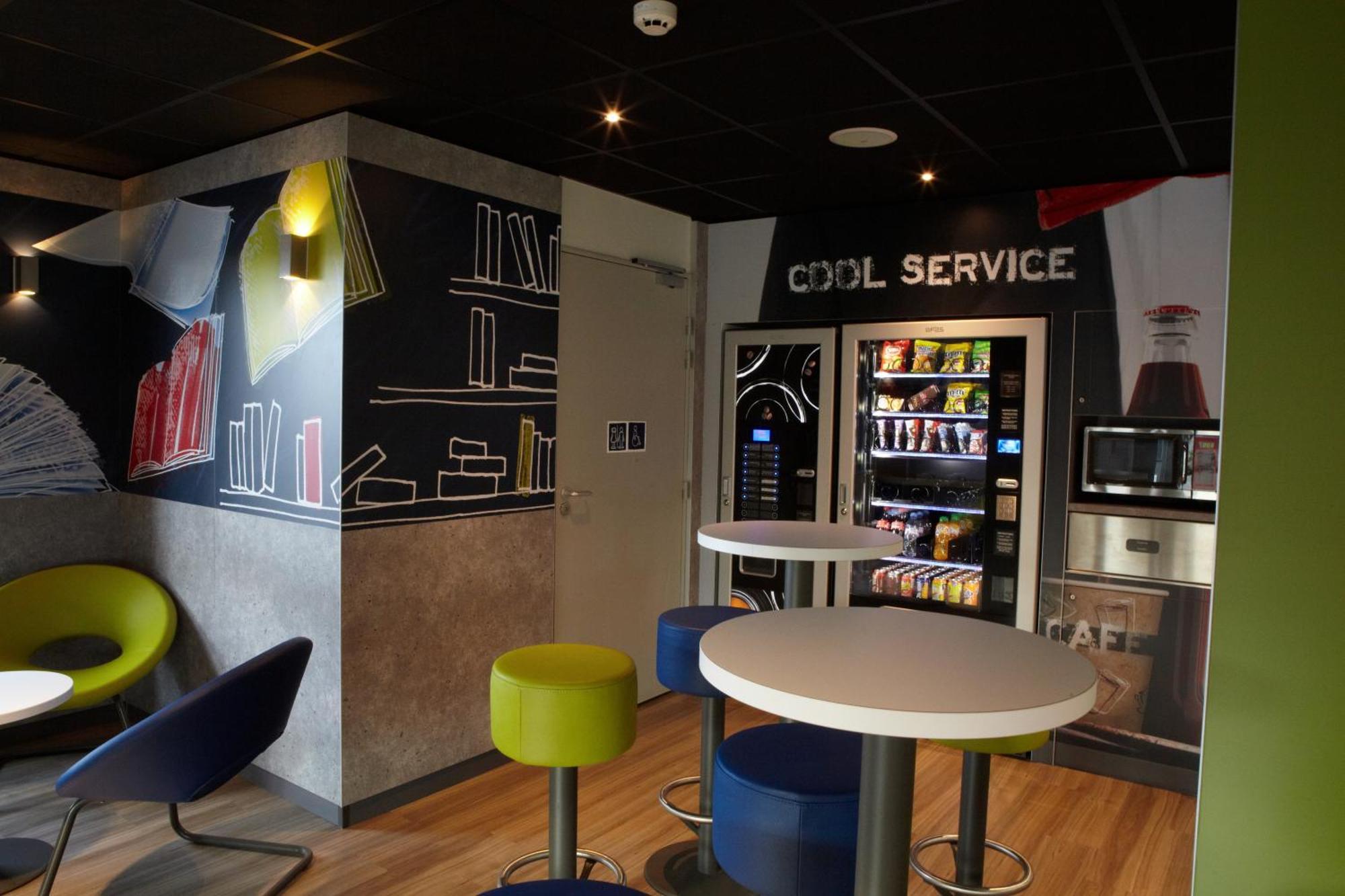 Ibis Budget Pontarlier Esterno foto